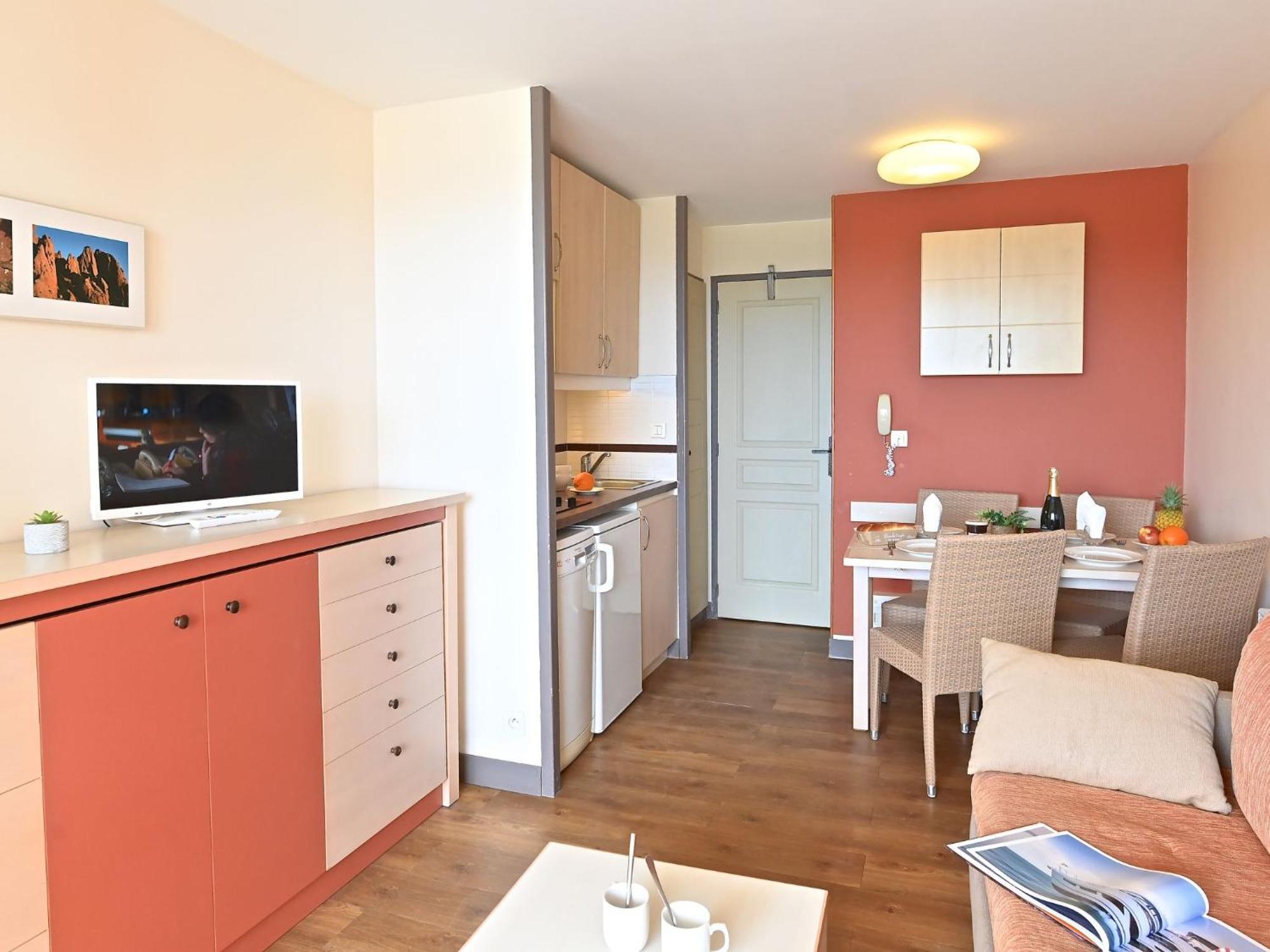 Apartment Village Cap Esterel - Le Village-76 By Interhome Saint-Raphaël Eksteriør bilde